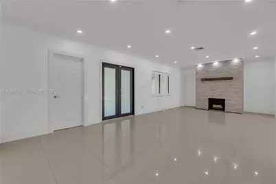 549 NE 12th Ave #1, Fort Lauderdale, FL 33301 - Photo 14