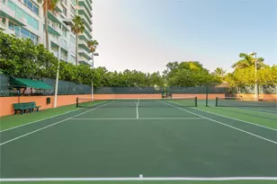 300 South Pointe Dr, Miami Beach, FL 33139 - Photo 70