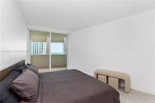300 South Pointe Dr, Miami Beach, FL 33139 - Photo 10