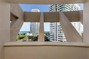 300 South Pointe Dr, Miami Beach, FL 33139 - Photo 8