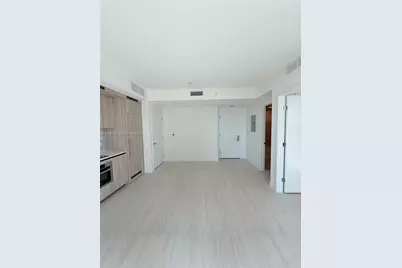 77 SE 5th Street #1915, Miami, FL 33131 - Photo 10