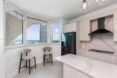 300 S Pointe Dr #907, Miami Beach, FL 33139 - Photo 16