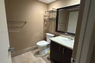 1300 SW 125th Ave, Pembroke Pines, FL 33027 - Photo 12