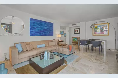 2555 Collins Ave #1814, Miami Beach, FL 33140 - Photo 18