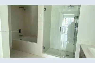 1300 S Miami Ave #1710, Miami, FL 33130 - Photo 20