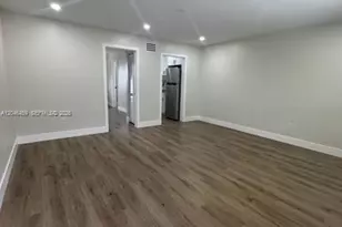 6805 SW 88th St, Pinecrest, FL 33156 - Photo 1