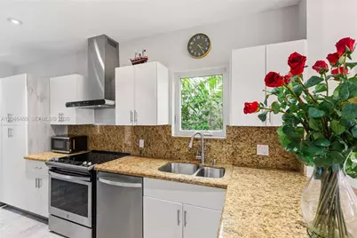 737 Alhambra Cir, Coral Gables, FL 33134 - Photo 12
