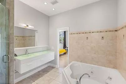 737 Alhambra Cir, Coral Gables, FL 33134 - Photo 34