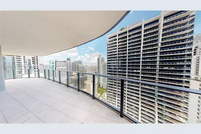 1000 Brickell Plaza #3915, Miami, FL 33131 - Photo 20