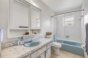 3620 NW 24th St, Lauderdale Lakes, FL 33311 - Photo 18