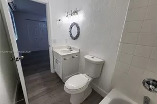 11461 SW 197th St, Miami, FL 33157 - Photo 10
