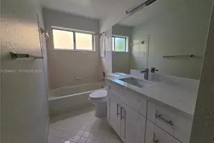 9300 Dunhill Dr, Miramar, FL 33025 - Photo 12