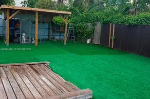4301 NW 59th Ct, North Lauderdale, FL 33319 - Photo 4
