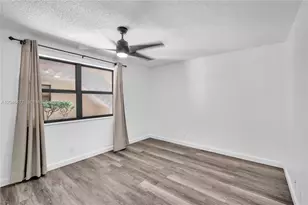 3405 Emerald Oaks Dr, Hollywood, FL 33021 - Photo 8
