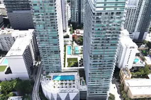 79 SW 12th St, Miami, FL 33130 - Photo 16