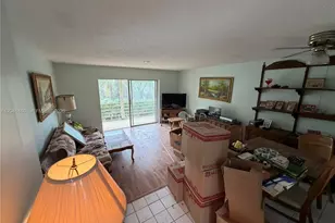 1000 NE 14th Ave, Hallandale Beach, FL 33009 - Photo 6