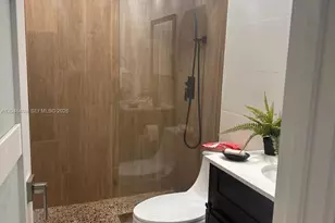 6633 NW 178th Terrace, Hialeah, FL 33015 - Photo 30