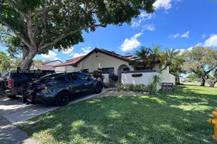 6633 NW 178th Terrace, Hialeah, FL 33015 - Photo 2