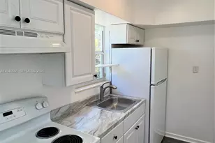 1946 NE 167th St, North Miami Beach, FL 33162 - Photo 8
