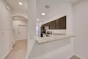 14033 SW 49th St, Miramar, FL 33027 - Photo 6