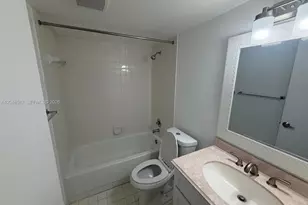 13355 SW 9th Ct, Pembroke Pines, FL 33027 - Photo 8