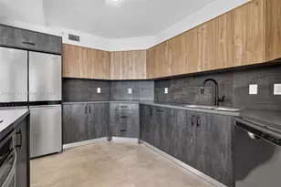 3370 Hidden Bay Dr, Aventura, FL 33180 - Photo 2