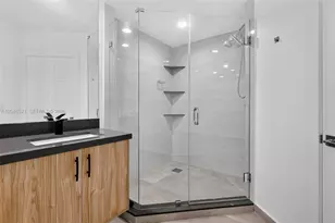 3370 Hidden Bay Dr, Aventura, FL 33180 - Photo 10