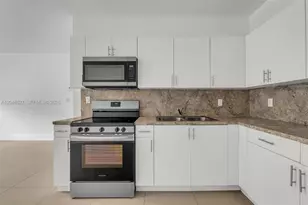 7537 NW 3rd Ave, Miami, FL 33150 - Photo 8