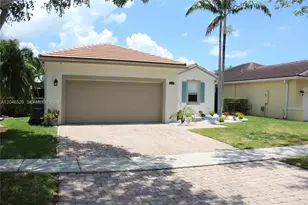3431 NE 1st St, Homestead, FL 33033 - Photo 2
