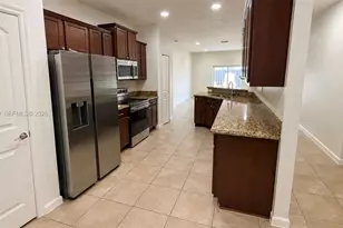 3431 NE 1st St, Homestead, FL 33033 - Photo 6