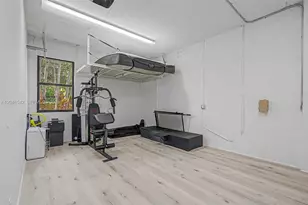 2561 Trapp Ave, Miami, FL 33133 - Photo 24