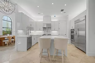 2561 Trapp Ave, Miami, FL 33133 - Photo 4