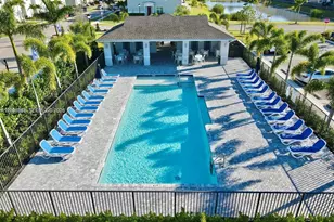 204 SE Woodbark St, Port Saint Lucie, FL 34984 - Photo 14