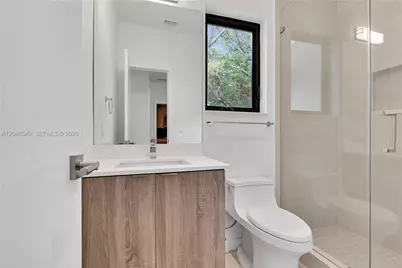 950 Bayamo Ave, Coral Gables, FL 33146 - Photo 16
