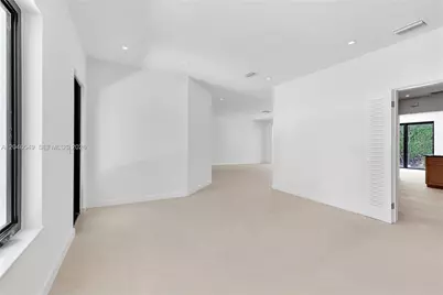 950 Bayamo Ave, Coral Gables, FL 33146 - Photo 18