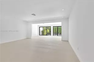 950 Bayamo Ave, Coral Gables, FL 33146 - Photo 10
