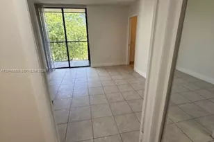 8075 SW 107th Ave, Miami, FL 33173 - Photo 30