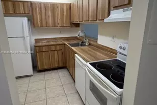8075 SW 107th Ave, Miami, FL 33173 - Photo 20