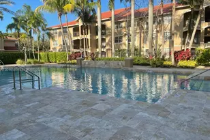 151 SW 117th Ave, Pembroke Pines, FL 33025 - Photo 2