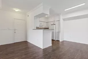 151 SW 117th Ave, Pembroke Pines, FL 33025 - Photo 8