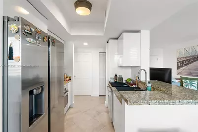 110 Washington Ave #2309, Miami Beach, FL 33139 - Photo 10