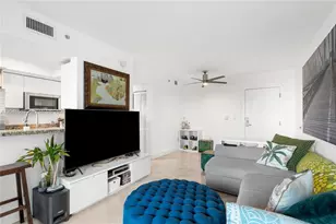 110 Washington Ave, Miami Beach, FL 33139 - Photo 6