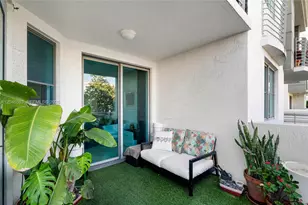 110 Washington Ave, Miami Beach, FL 33139 - Photo 24