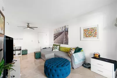 110 Washington Ave #2309, Miami Beach, FL 33139 - Photo 4