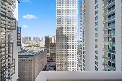 300 S Biscayne Blvd #T-2603, Miami, FL 33131 - Photo 14