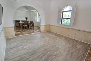 741 Tyler St, Hollywood, FL 33019 - Photo 4