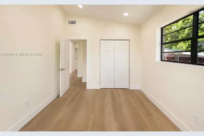 620 NW 182nd Ter, Miami Gardens, FL 33169 - Photo 8