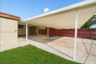 620 NW 182nd Terrace, Miami Gardens, FL 33169 - Photo 2