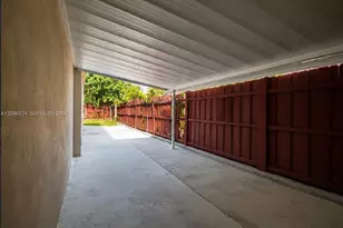 620 NW 182nd Terrace, Miami Gardens, FL 33169 - Photo 4