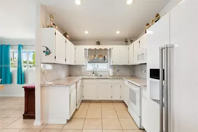 1210 Cactus St, Key Largo, FL 33037 - Photo 12
